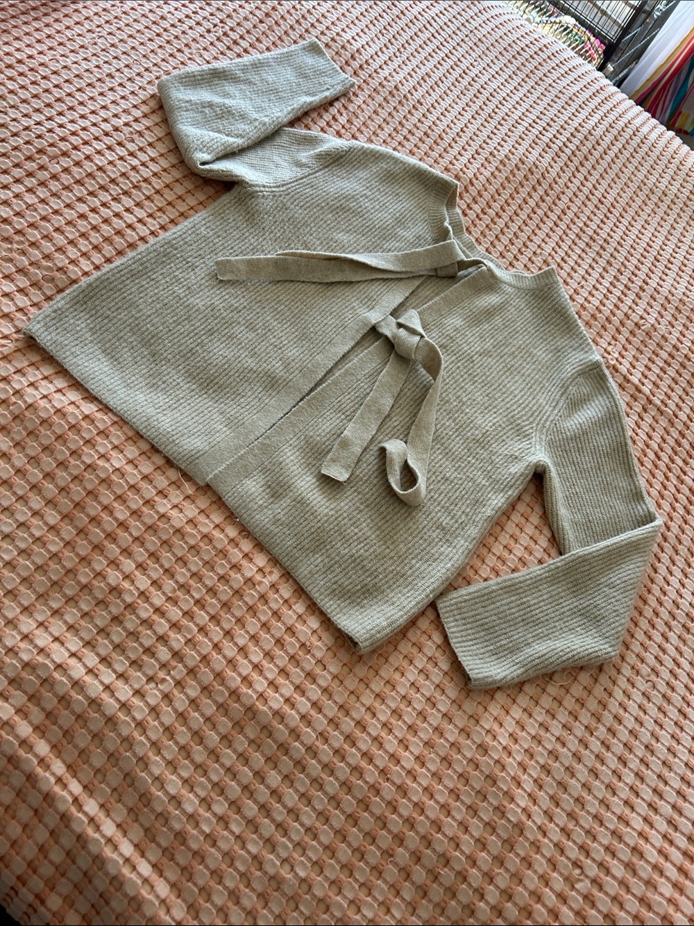 Pieces Cardigan Sweater Unique Tie-Front Long Sleeve Women’s Large Beige NWOT